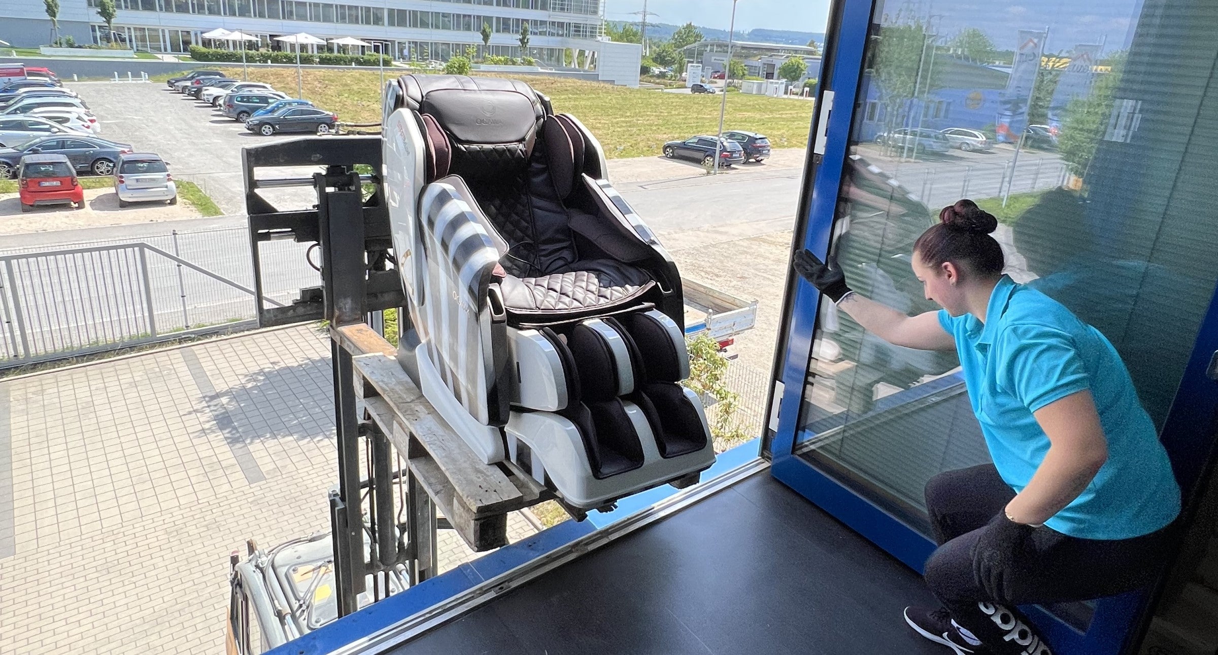 Livraison et montage du monde des fauteuils de massage